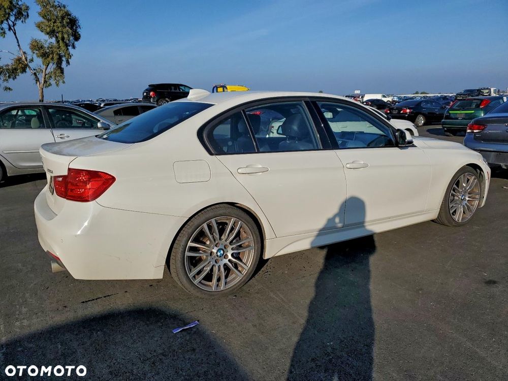 BMW Seria 3 335i xDrive Sport-Aut - 4