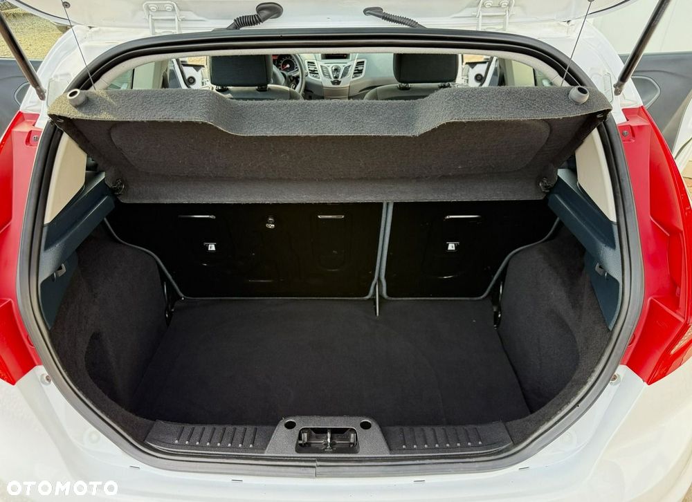 Ford Fiesta 1.25 Ambiente EU5 - 19