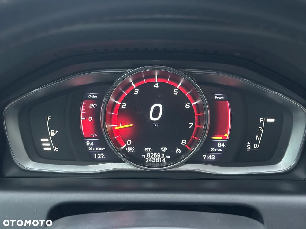 Volvo Xc60 2016 photo 4