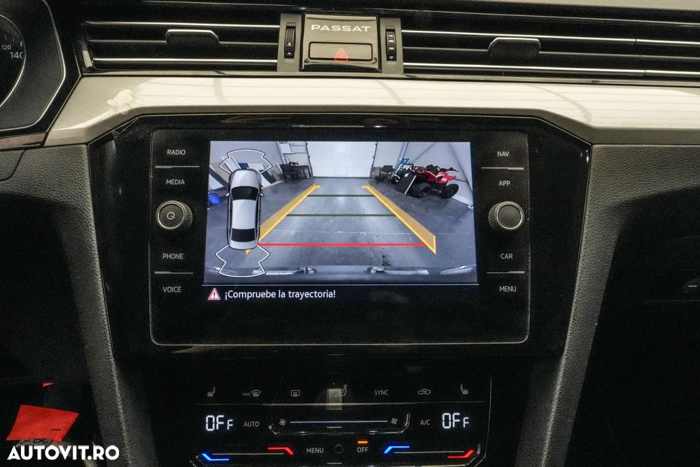 Volkswagen Passat 2.0 TDI DSG Comfortline - 20