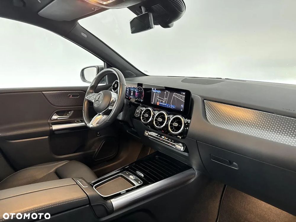 Mercedes-Benz Klasa B 200 d Progressive 8G-DCT - 25