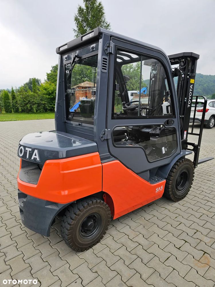 Toyota 02-8FDF25 - 3