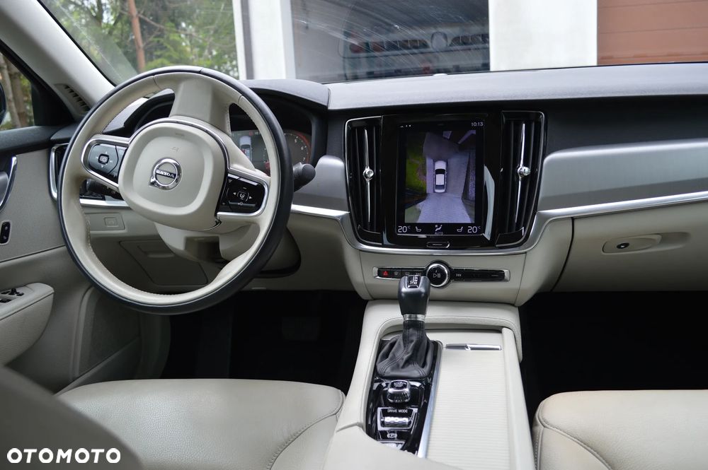 Volvo S90 T6 AWD Momentum - 2