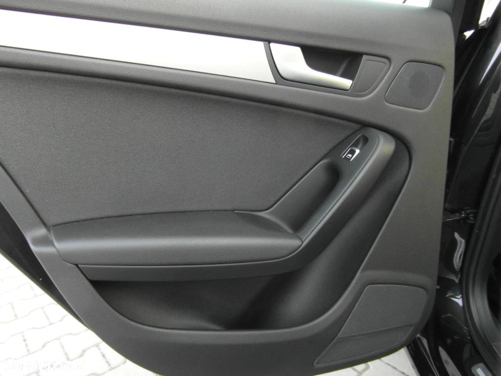 Audi A4 ver-2-0-tdi-dpf-attraction - 29