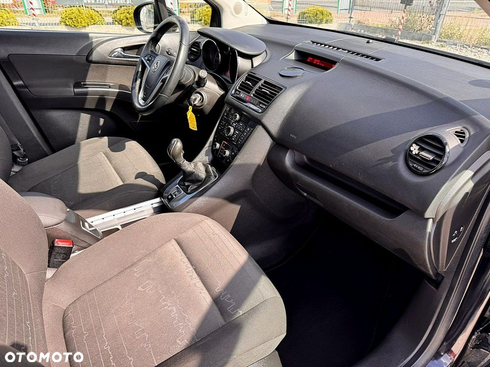 Opel Meriva - 10