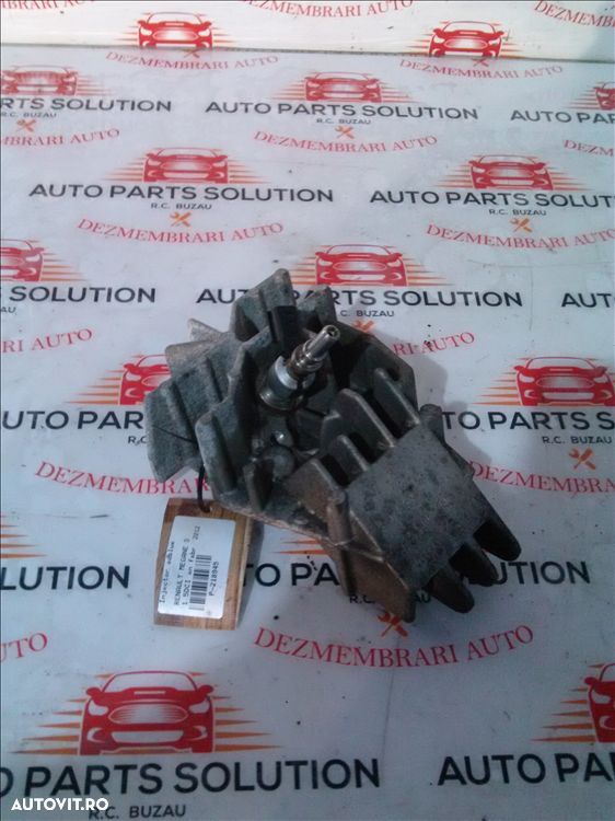 injector adblue renault megane 3 1.5dci an fabr. 2012 - 1