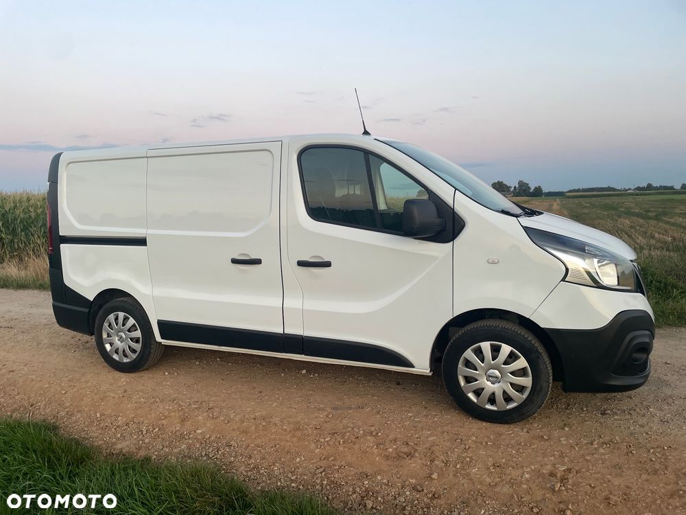 Nissan NV 300 - 12