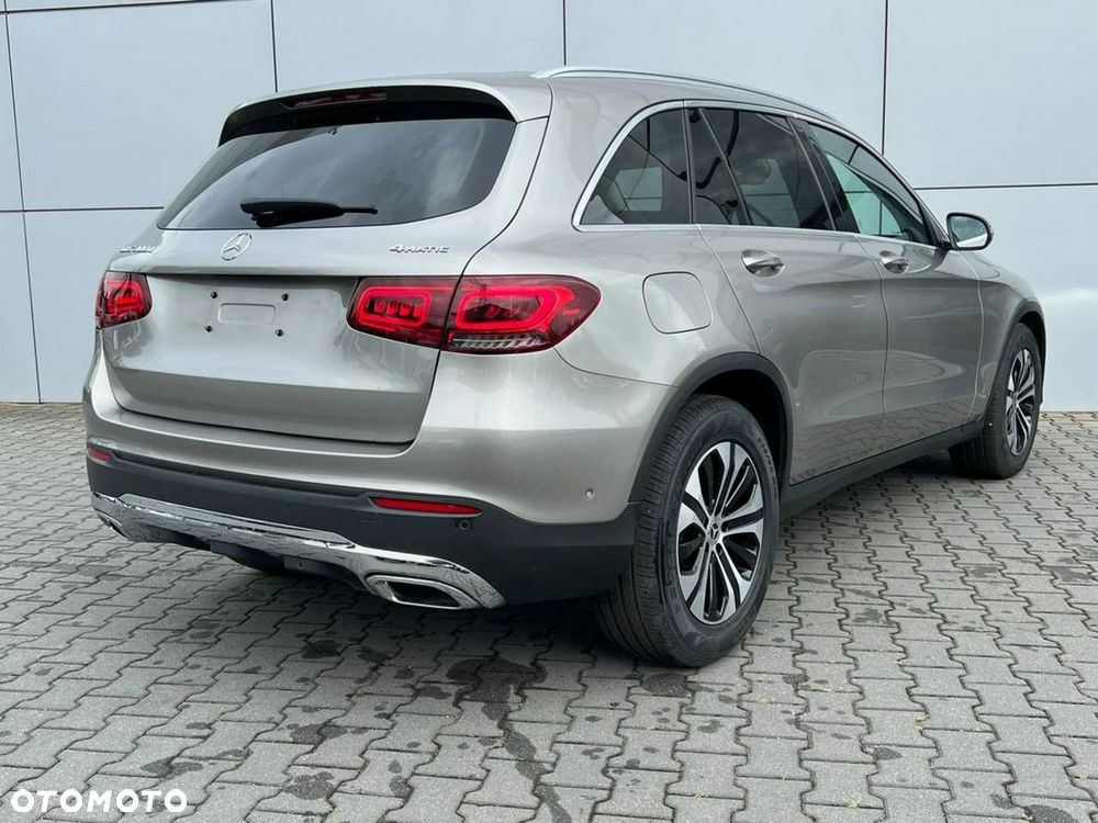 Mercedes-Benz GLC 300 d 4-Matic - 13