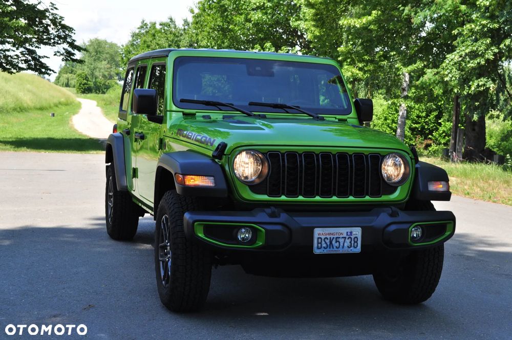 Jeep Wrangler - 4