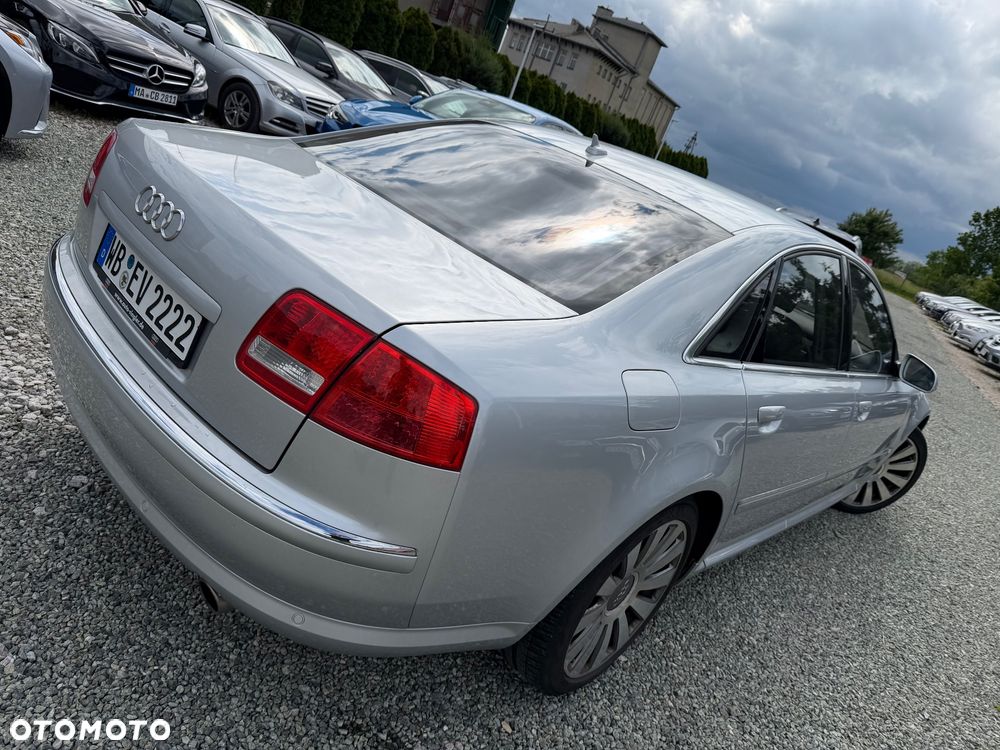 Audi A8 4.2 Quattro - 23