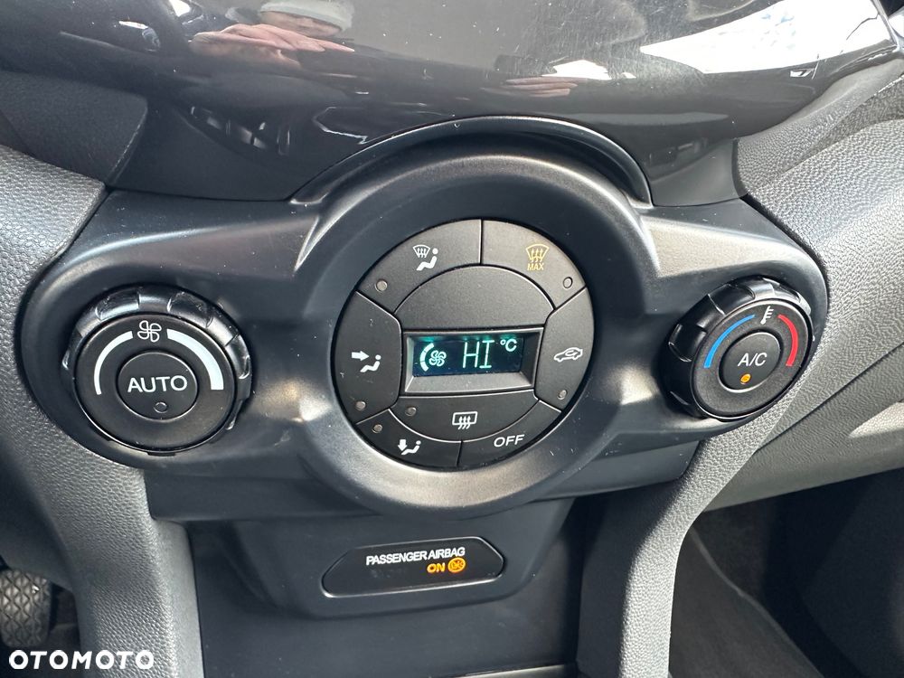 Ford EcoSport 1.5 TDCi TITANIUM - 14