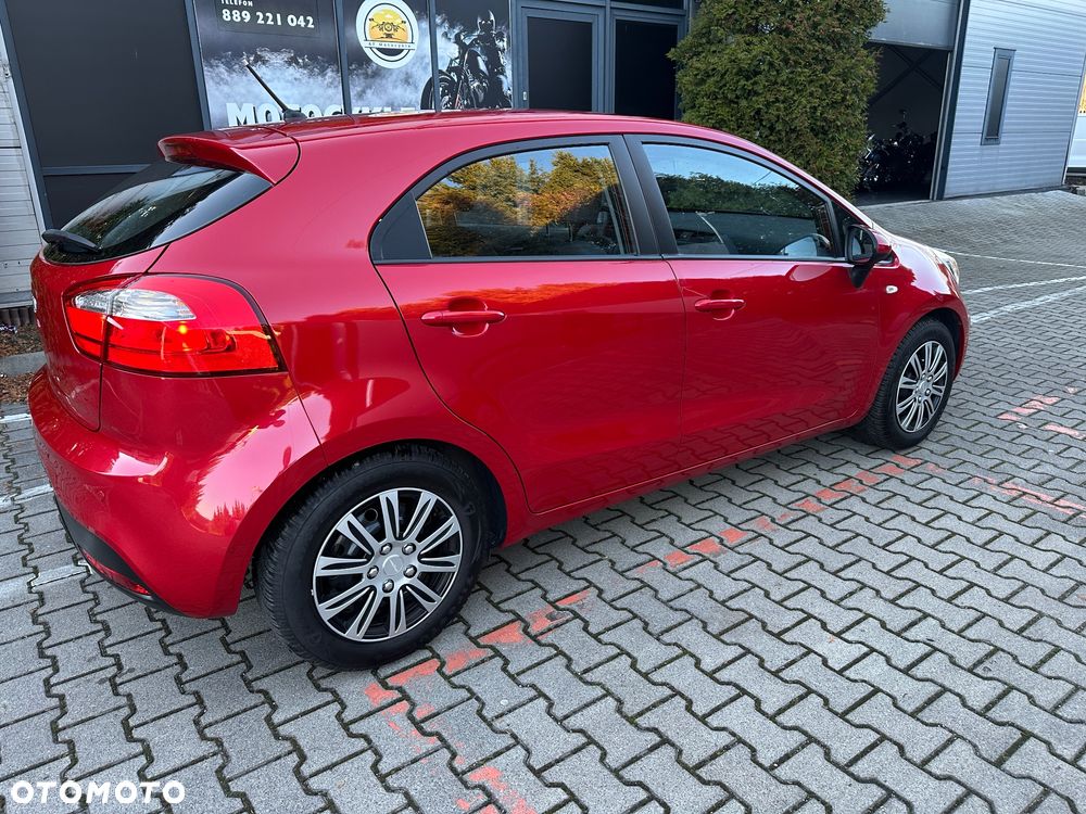 Kia Rio 1.4 Edition 7 - 9