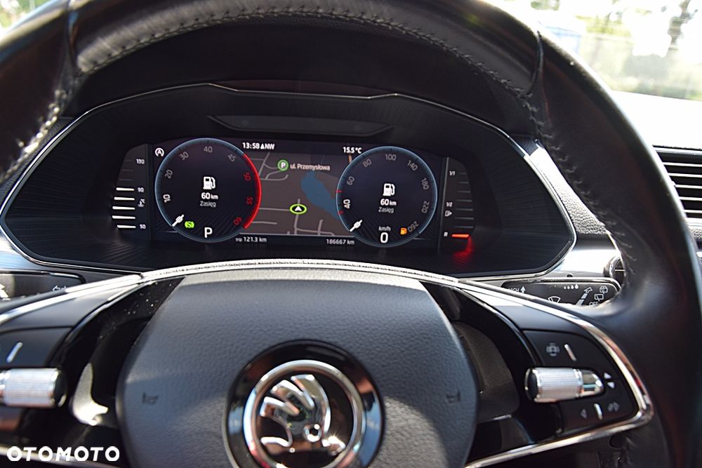 Skoda Superb 2.0 TDI Active DSG7 - 19