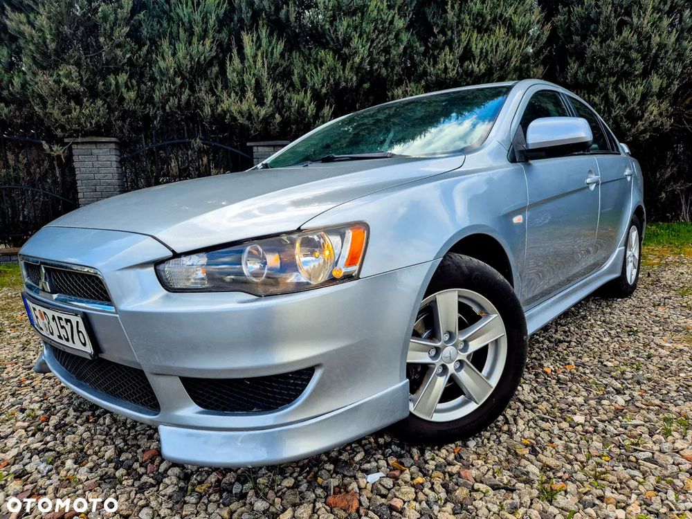 Mitsubishi Lancer - 7