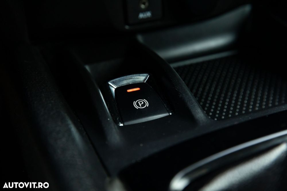 Nissan X-Trail 1.6 dCi ALL-MODE 4x4i N-Connecta - 24