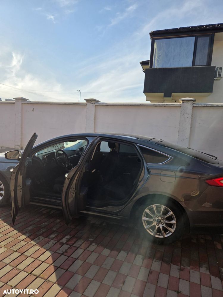 Ford Mondeo 1.5 TDCi ECOnetic Start-Stopp Titanium - 9