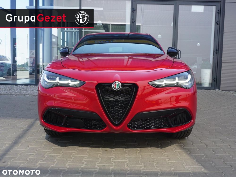 Alfa Romeo Stelvio - 8