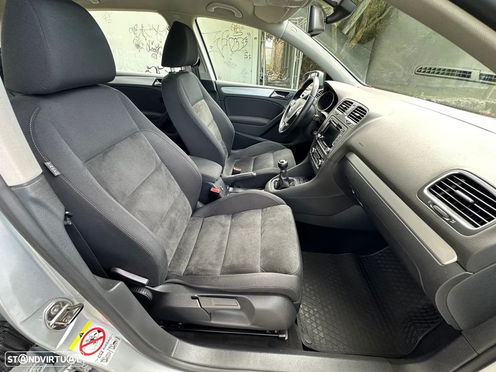 VW Golf 2.0 TDi BlueMotion Edition - 42