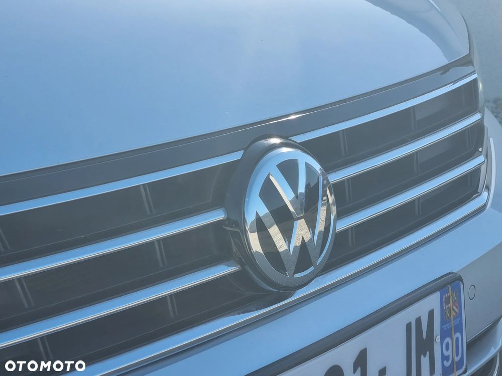Volkswagen Passat - 28