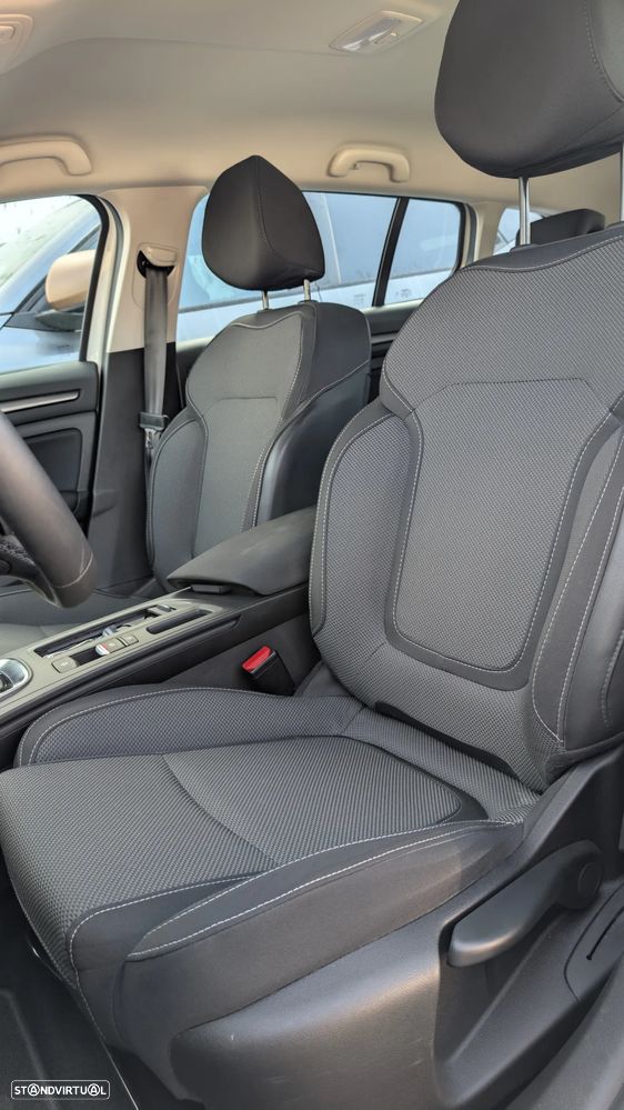 Renault Mégane Sport Tourer 1.6 E-Tech Plug-In Hybrid Equilibre - 7