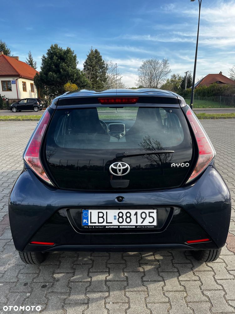 Toyota Aygo x-play touch - 5