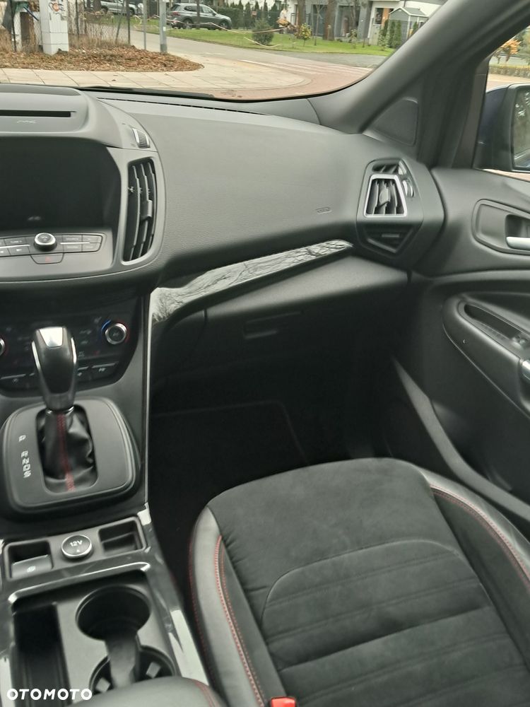 Ford Kuga 2.0 TDCi 4x4 ST-Line - 14