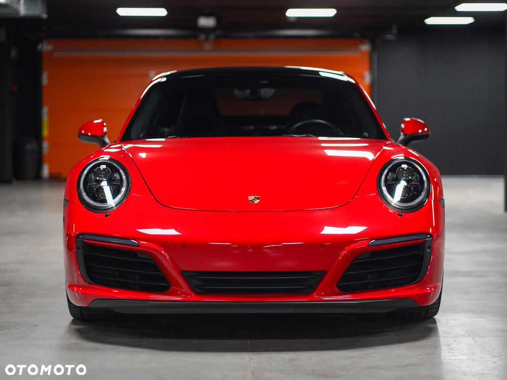 Porsche 911 Carrera S PDK - 20
