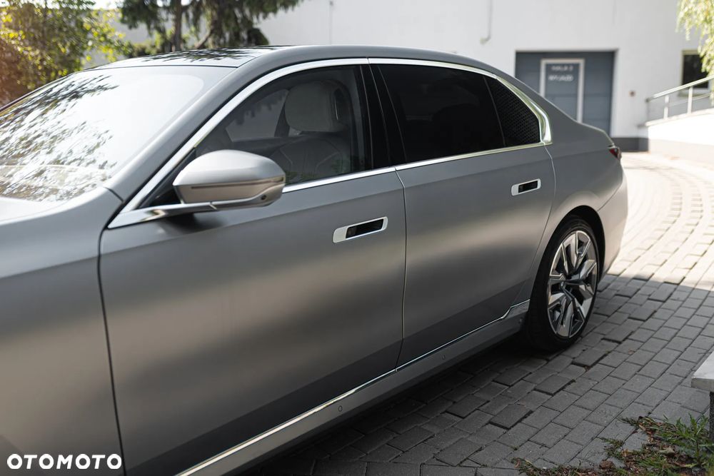 BMW i7 105.7kWh xDrive60 - 4