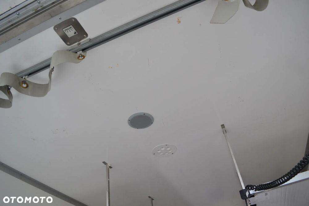 Renault Master  WEBASTO Winda Izoterma 170km Poduszki Grzany Kontener - 17