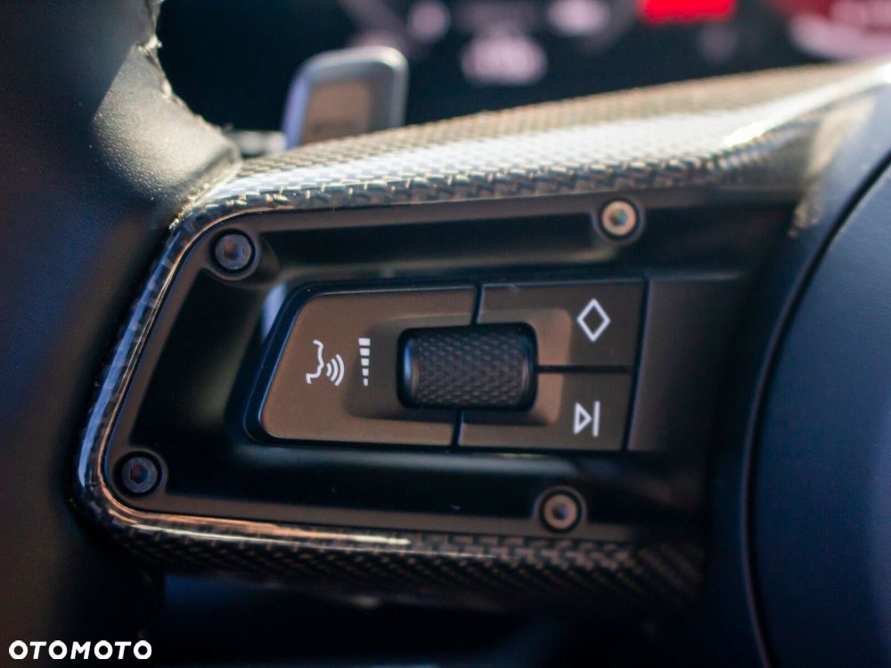 Porsche Cayenne GTS - 16