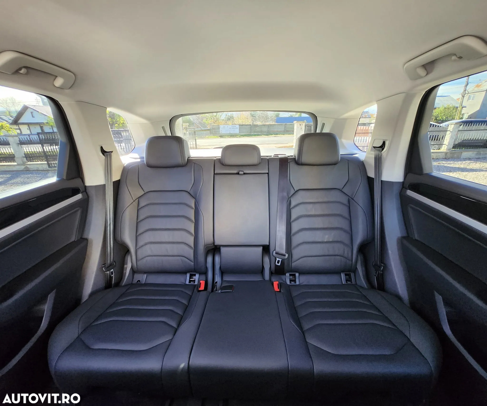 Volkswagen Touareg 3.0 V6 TDI 4Motion DPF Automatik Elegance - 3