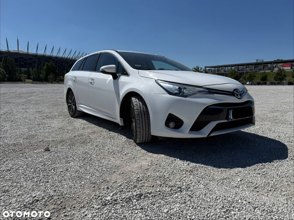 Toyota Avensis 2.0 D-4D Premium - 3