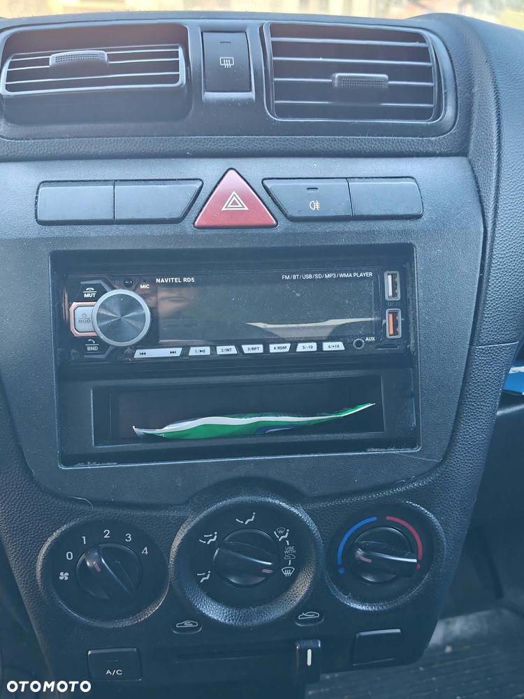 Kia Picanto 2008 photo 3