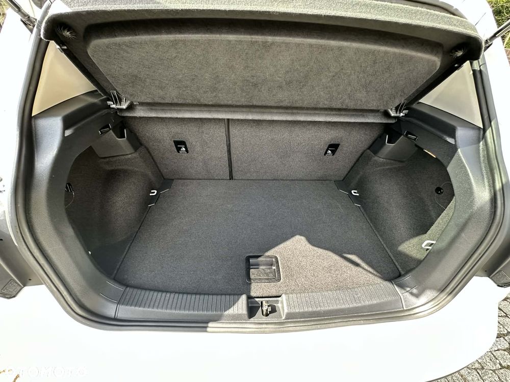 Volkswagen T-Cross 1.0 TSI Style DSG - 23