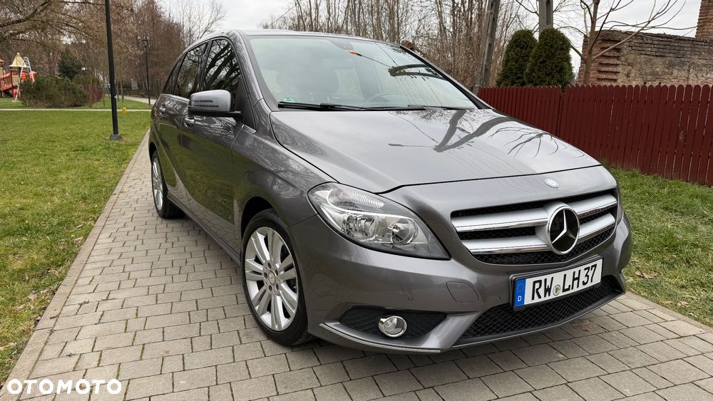 Mercedes-Benz Klasa B 180 (BlueEFFICIENCY) - 11