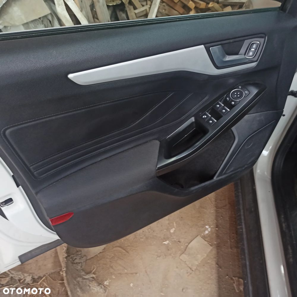 Ford Focus 1.0 EcoBoost Connected - 15