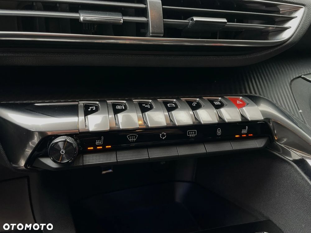 Peugeot 5008 1.5 BlueHDi Road Trip S&S EAT8 - 32