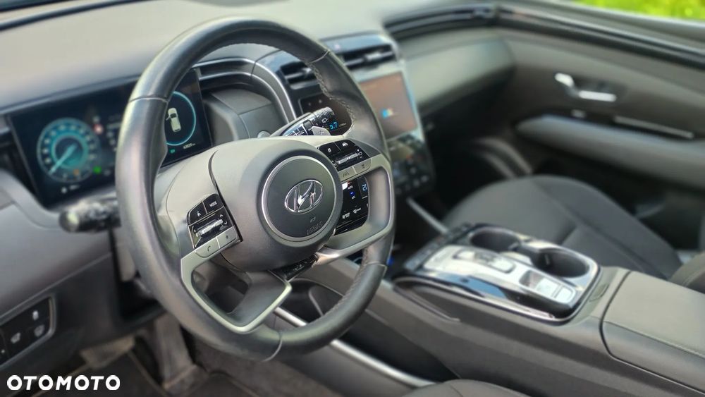 Hyundai Tucson 1.6 T-GDi HEV Executive 2WD - 31