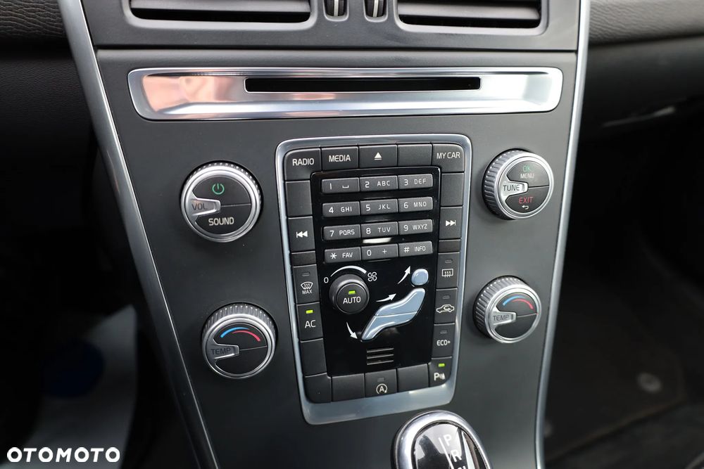 Volvo XC 60 D4 Geartronic Kinetic - 10