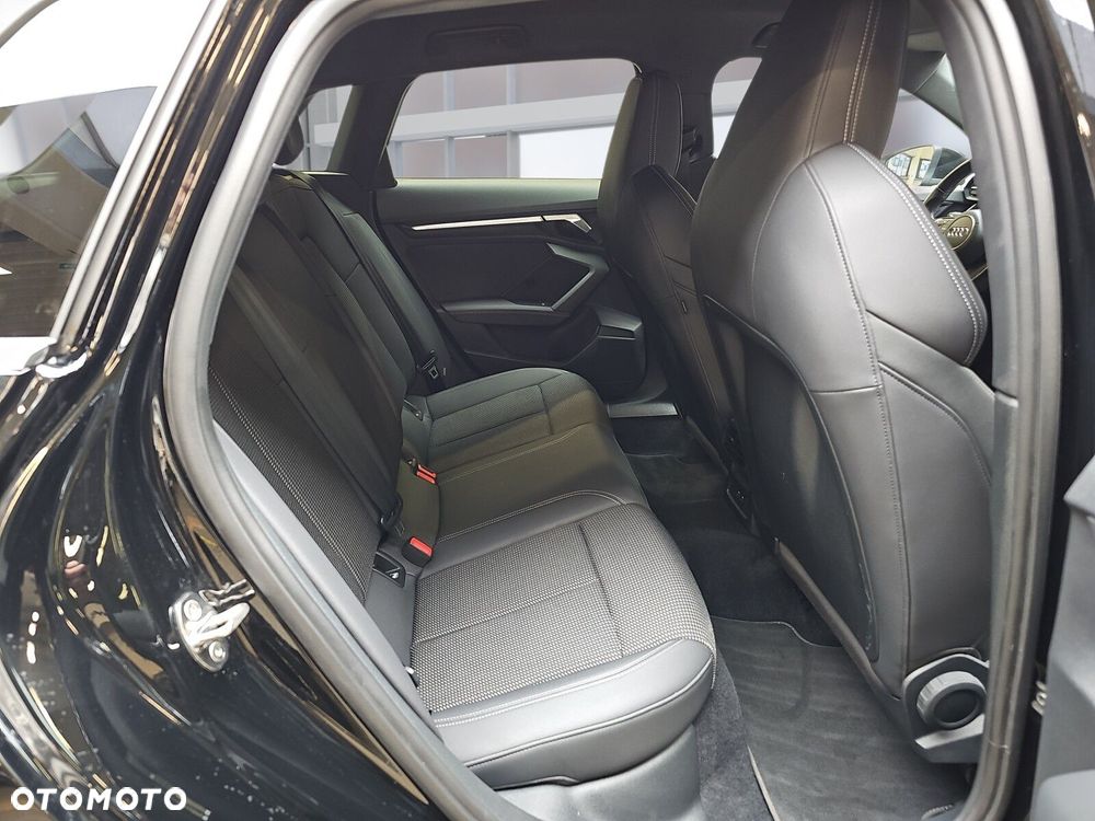 Audi A3 Sportback - 10