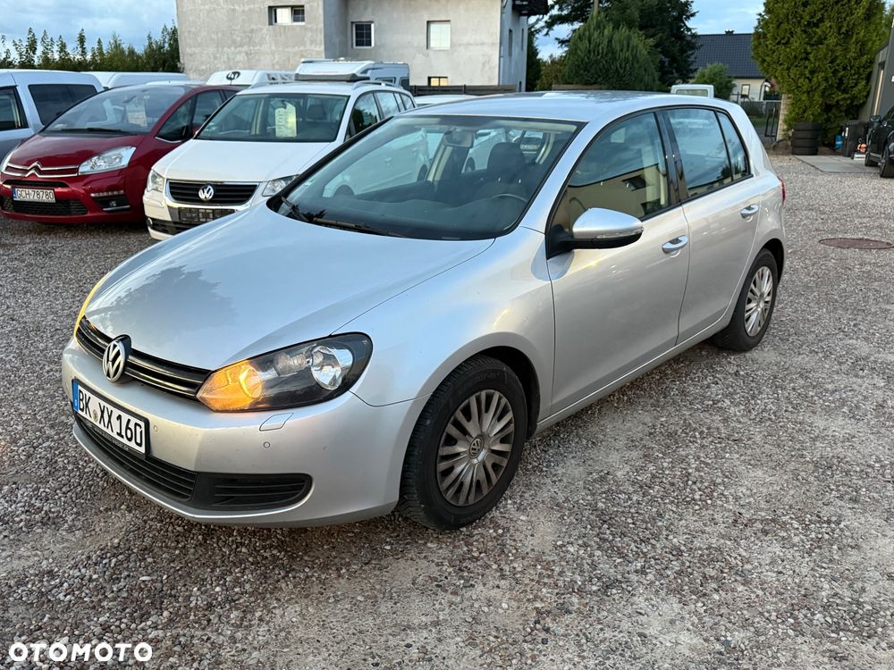 Volkswagen Golf - 6