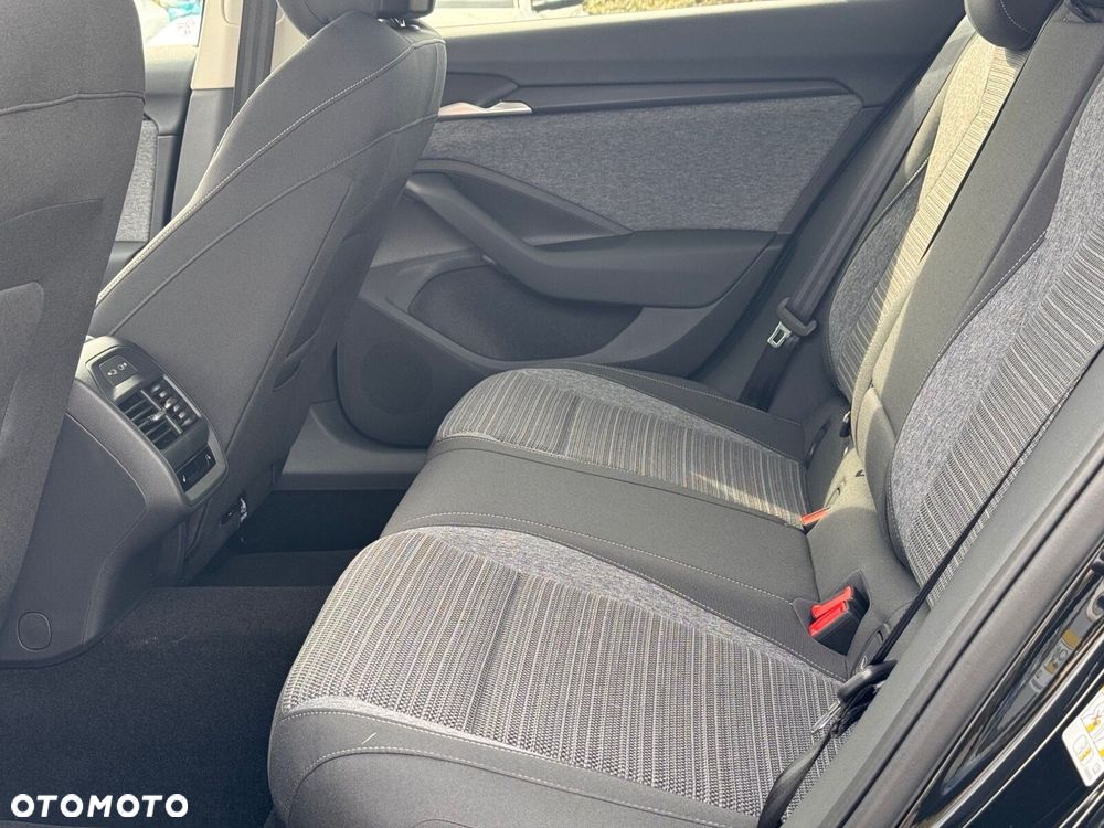 Skoda Superb 2.0 TDI SCR Drive DSG - 17