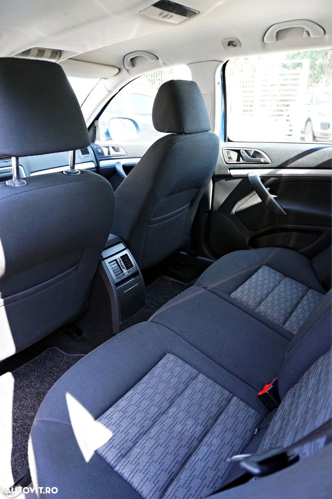 Skoda Octavia 1.6 TDI DPF Active - 8