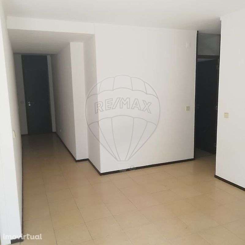 Apartamento T2 para arrendamento - Grande imagem: 4/13