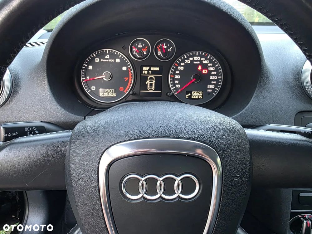 Audi A3 Sportback 1.6 Ambiente - 14