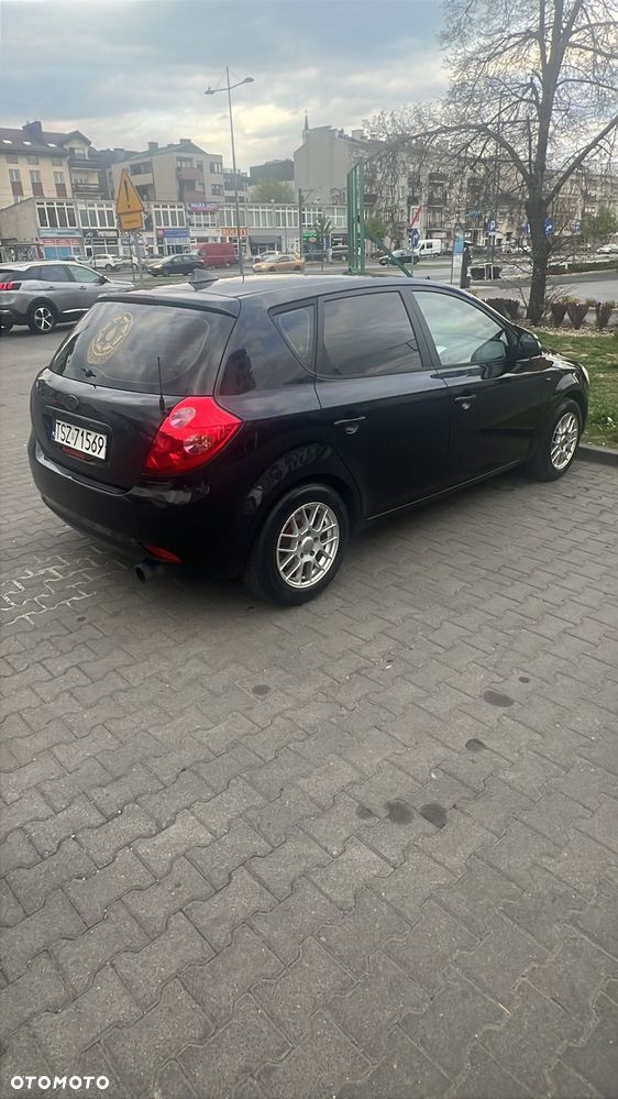 Kia Ceed - 2