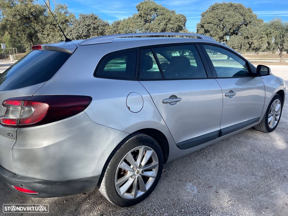 Renault Mégane Sport Tourer - 9