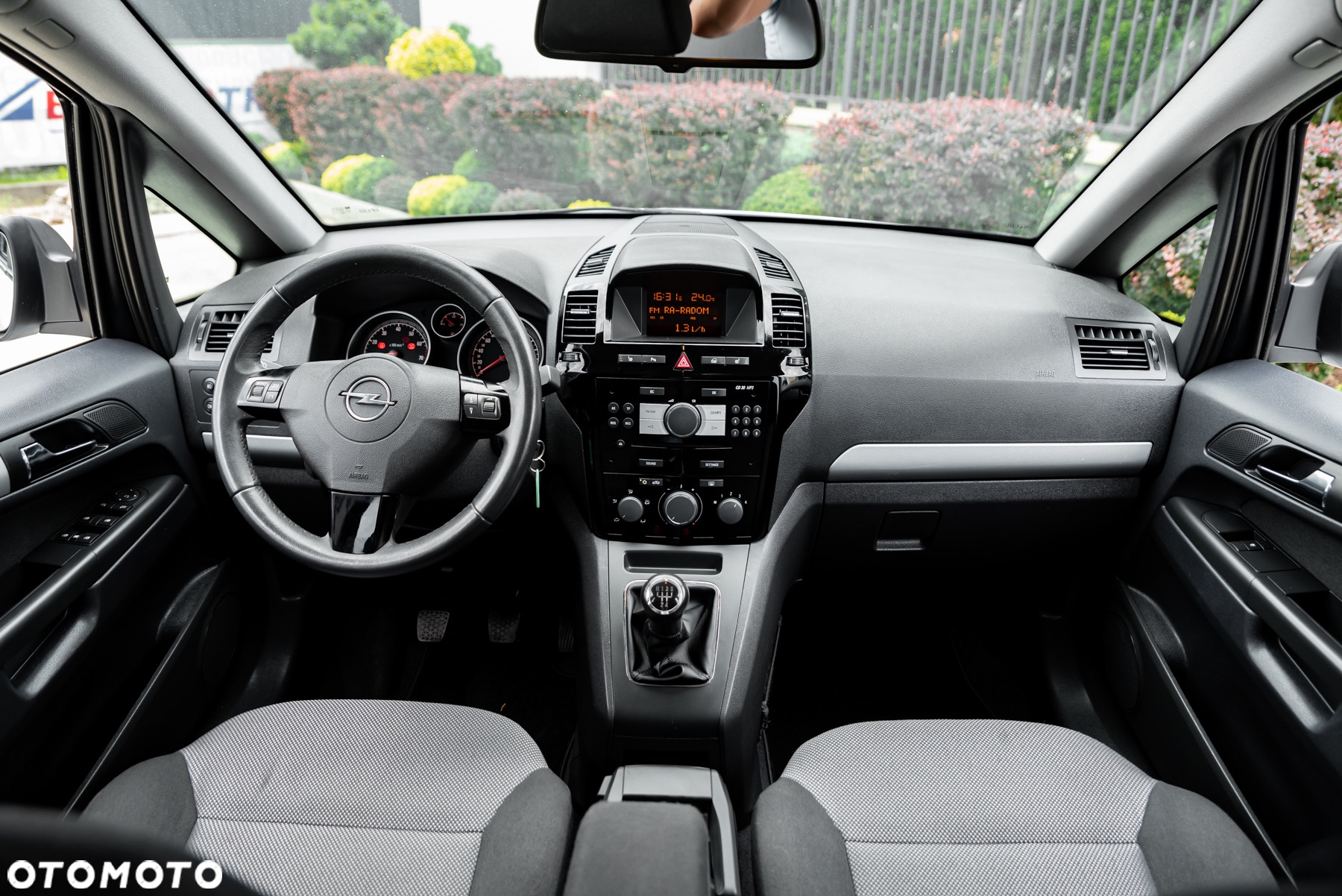Opel Zafira 1.8 - 8