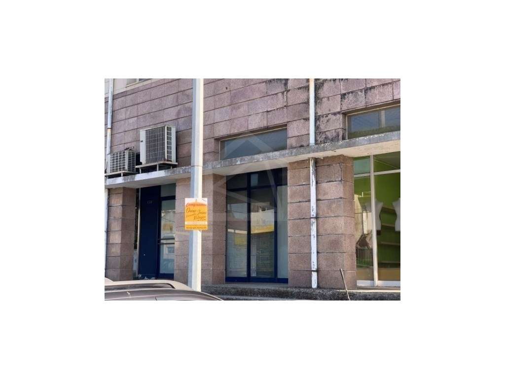 Loja em Santa Maria de Lamas - Grande imagem: 3/9