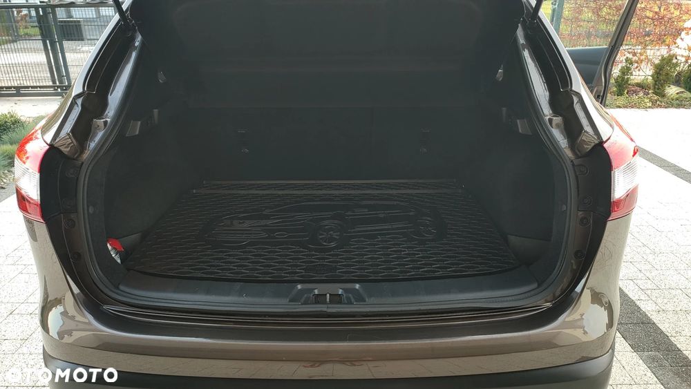 Nissan Qashqai 1.2 DIG-T Acenta Xtronic EU6 - 7